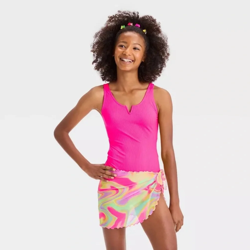 NWT Art Class Girl’s Cut Out One Piece Swimsuit Set - Size: M (8) PLUS